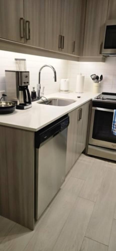 Nahani Way Properties Мисисага Екстериор снимка